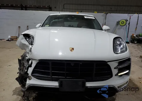 2016 Porsche Macan Turbo z USA, uszkodzony, nr VIN WP1AF2A55GLB92502